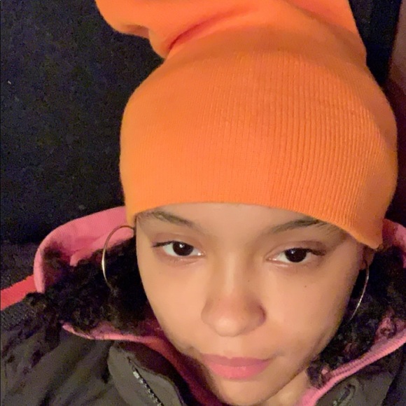 Meet your Posher, Jules - Picture 1 of 1